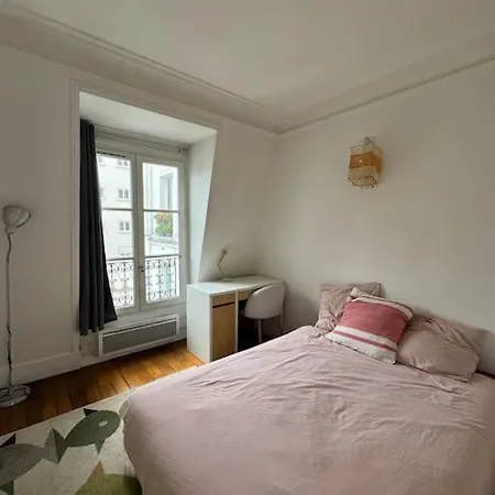Rue De Rennes, 75006 Appartement