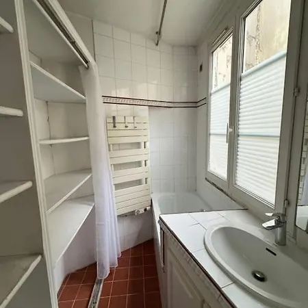 Rue De Rennes, 75006 Appartement