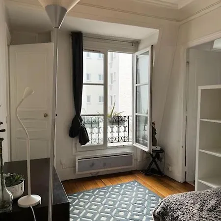 Rue De Rennes, 75006 Paris